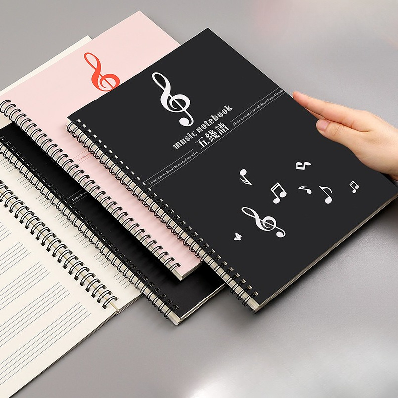 Blank Sheet Music Notebook - Spiralny notatnik na nuty z szeroką